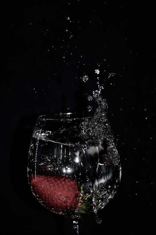 Foto profissional grátis de copo de vinho, fechar-se, respingo de água