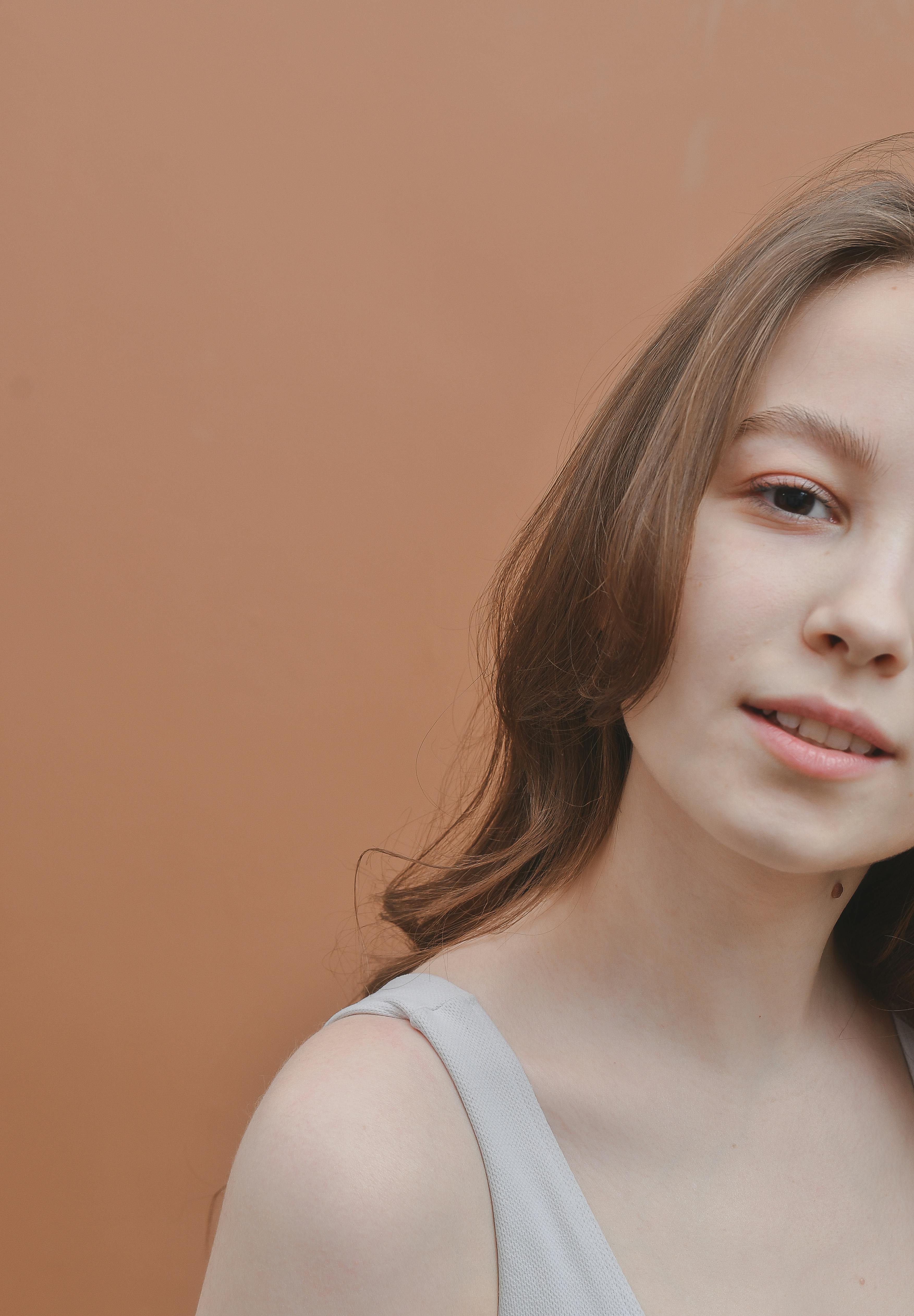 What do GREY lips mean?