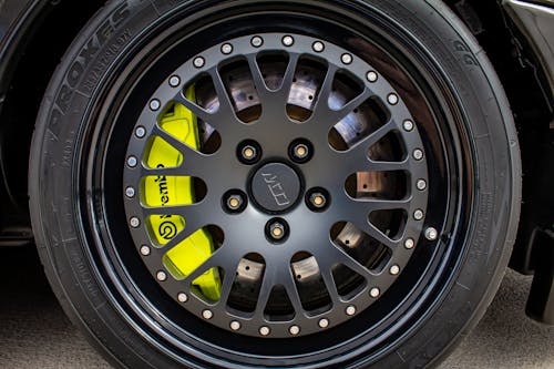 Free Black and Yellow Multi Spoke Wheel Stock Photo