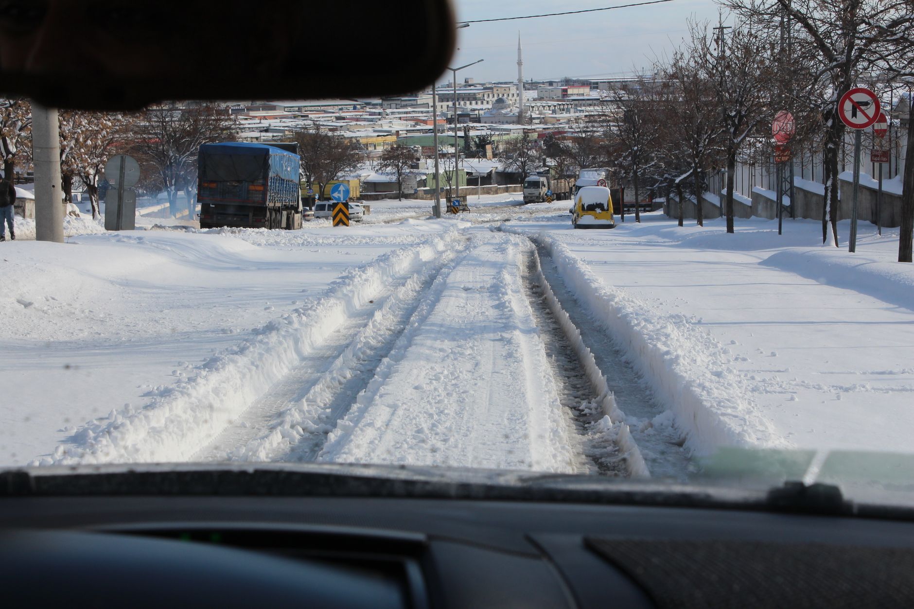 Trafic reluat pe A7 și DN2 în zona Buzău după viscol și vreme severă