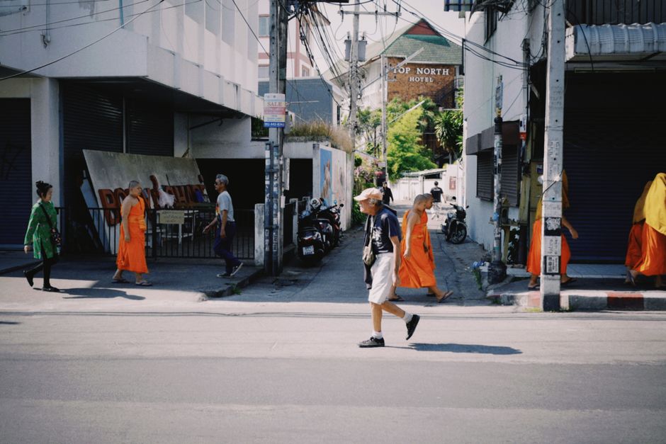 Chiang Mai elefántrezervátum és arany templomok útikalauz – Chiang Mai old city boutique hotel street