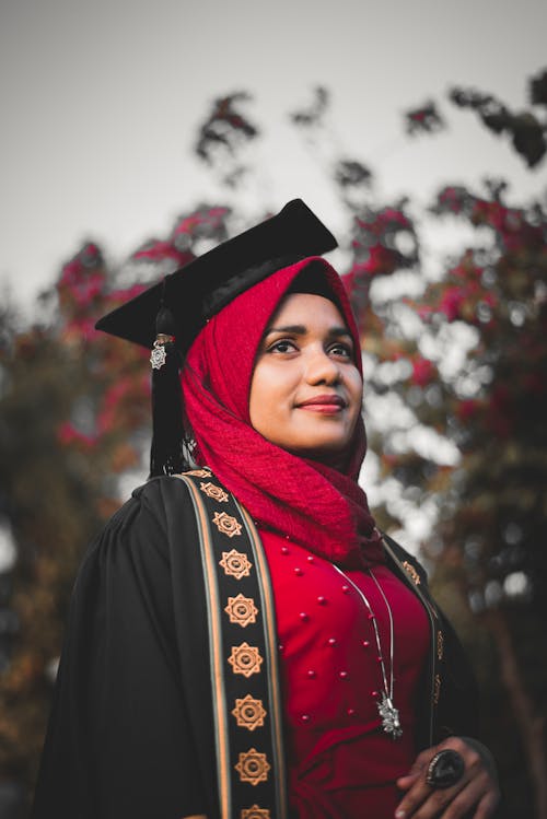 Gratis arkivbilde med ferdig utdannet, hijab, kvinne