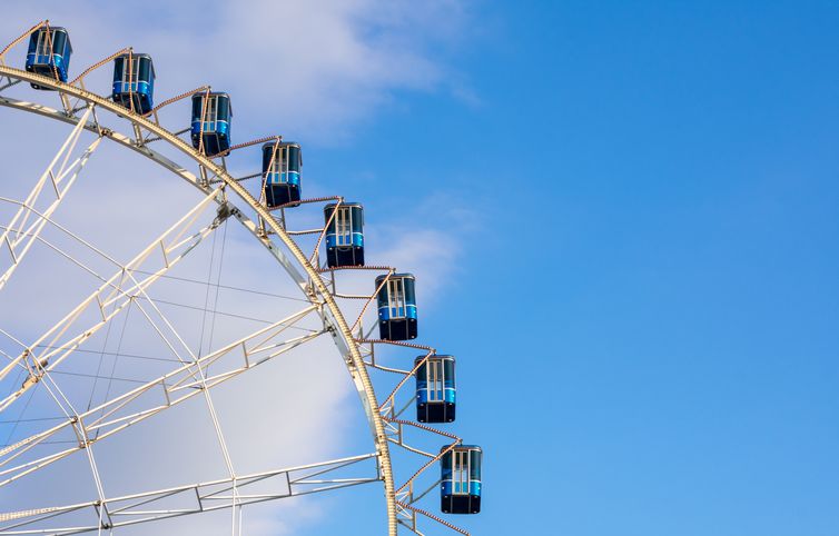 Online Casino: Spielautomaten und Live-Spiele im Überblick
