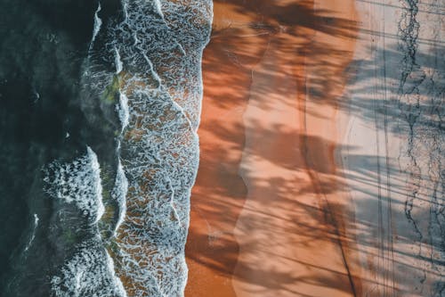 Бесплатное стоковое фото с берег, вид сверху, волна