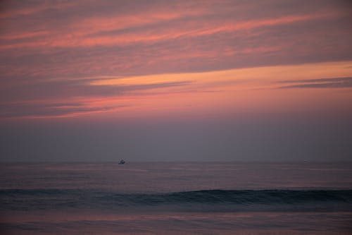 Δωρεάν στοκ φωτογραφιών με δραματικός, δύση του ηλίου, θάλασσα