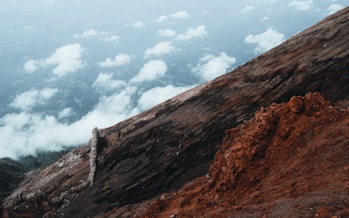 Бесплатное стоковое фото с горы, живописный, облака