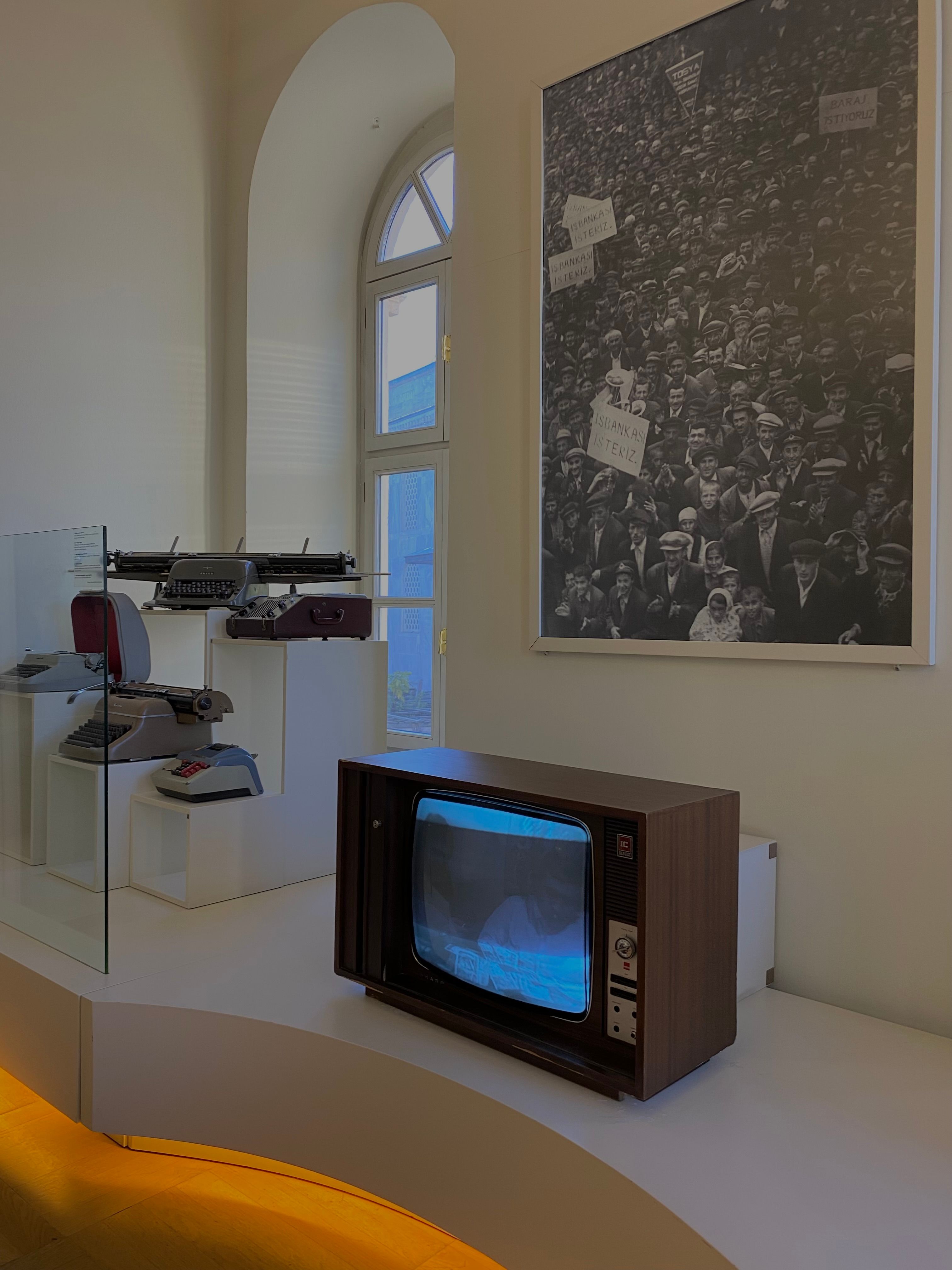 Exhibit featuring vintage television and typewriters in a museum in Istanbul, Turkey.