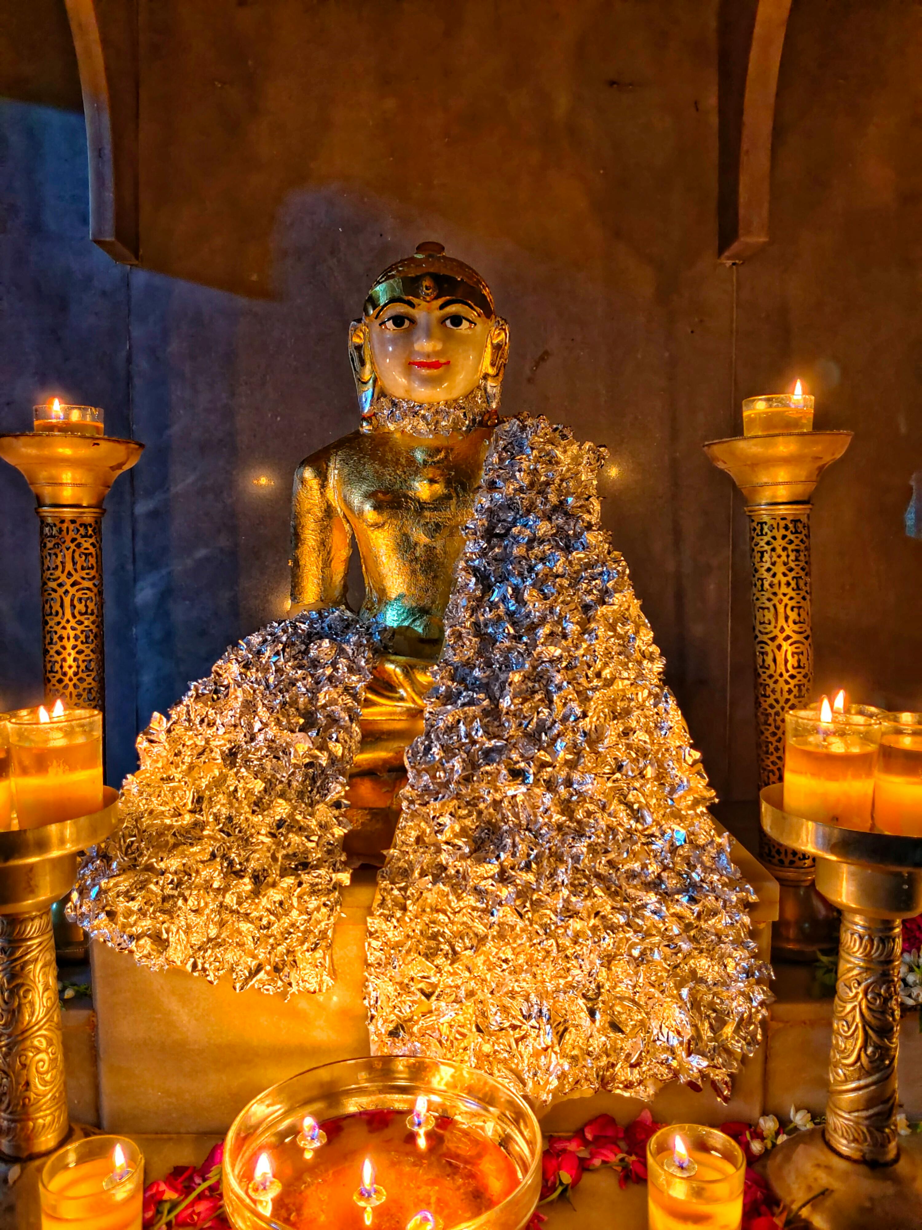 Gold Pixiu bracelet for wealth