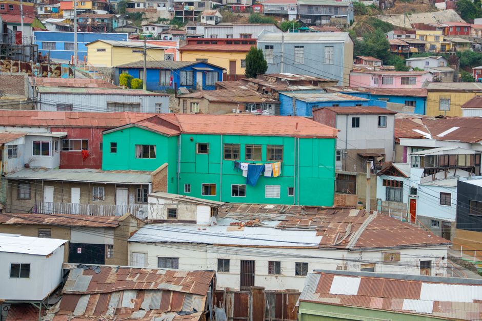 Colorful houses and street art in Valparaíso, Chile