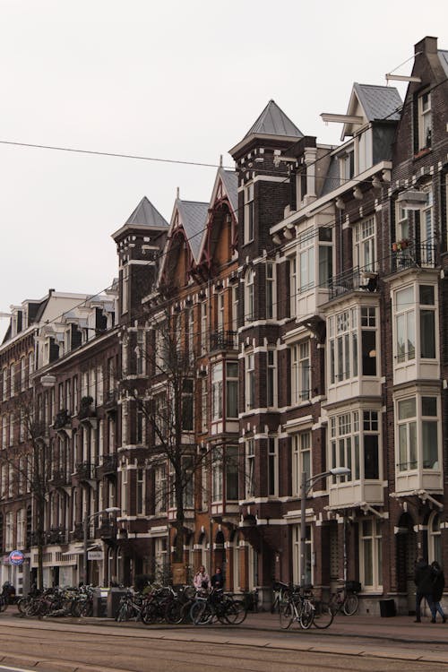 Gratis stockfoto met Amsterdam, architectonisch, hoge gebouwen