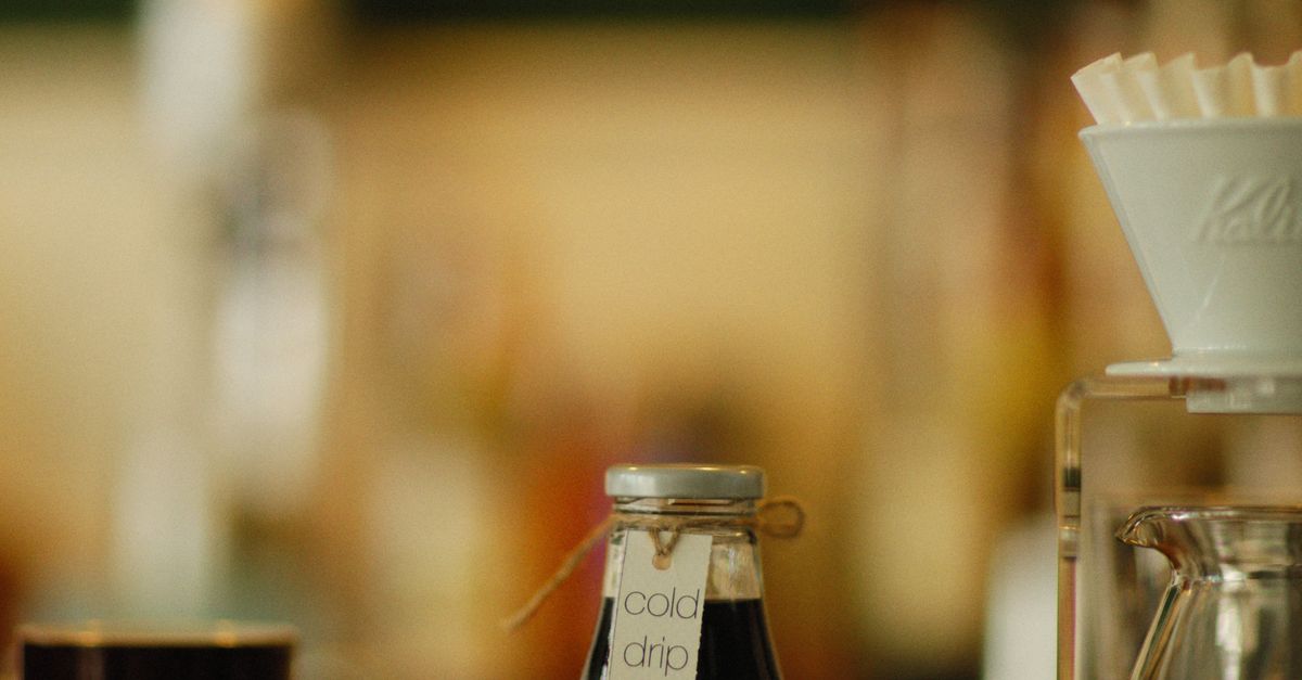 String Boottele Closed Bottle with String · Free Stock Photo