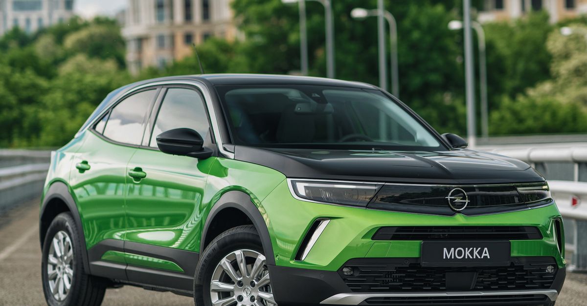 Профессиональные студийные фотографии автомобилей