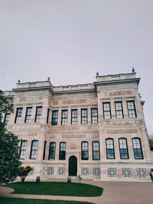 Foto profissional grátis de aparência, área, arquitetura clássica