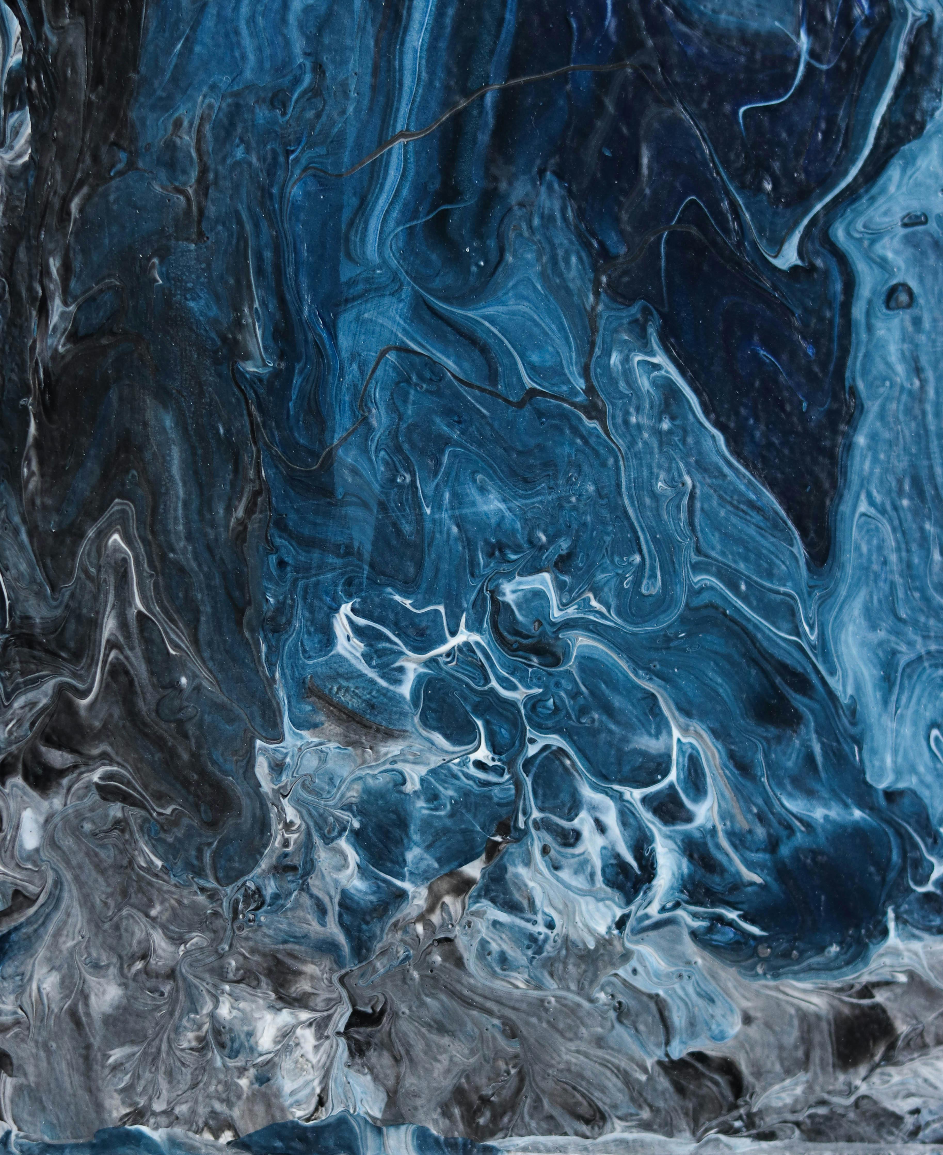 Ice on Water · Free Stock Photo