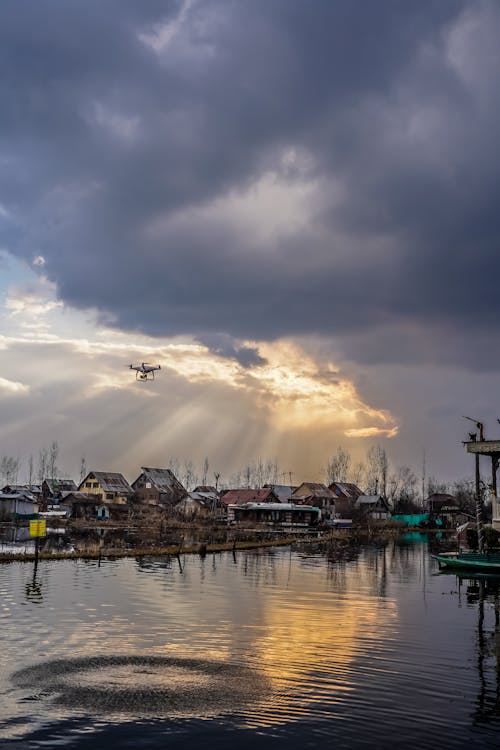 Ingyenes stockfotó drón, felhők, folyó témában Stockfotó