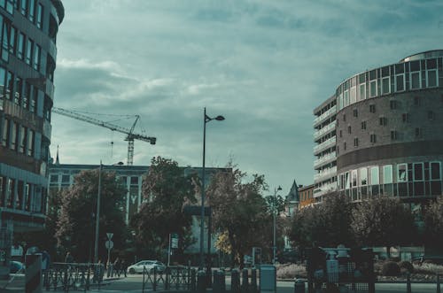 Foto d'estoc gratuïta de arquitectònic, blau, carrer