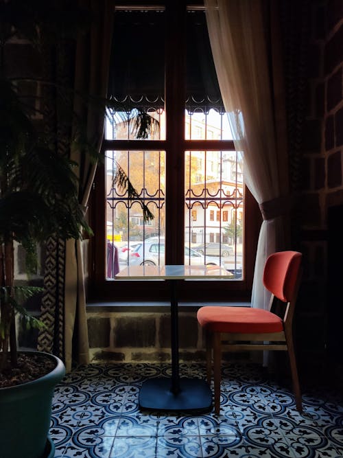 Darmowe zdjęcie z galerii z krzesło, okna, okno