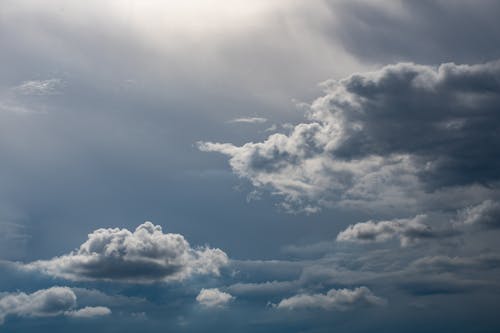 Nuages Blancs Dans Le Ciel