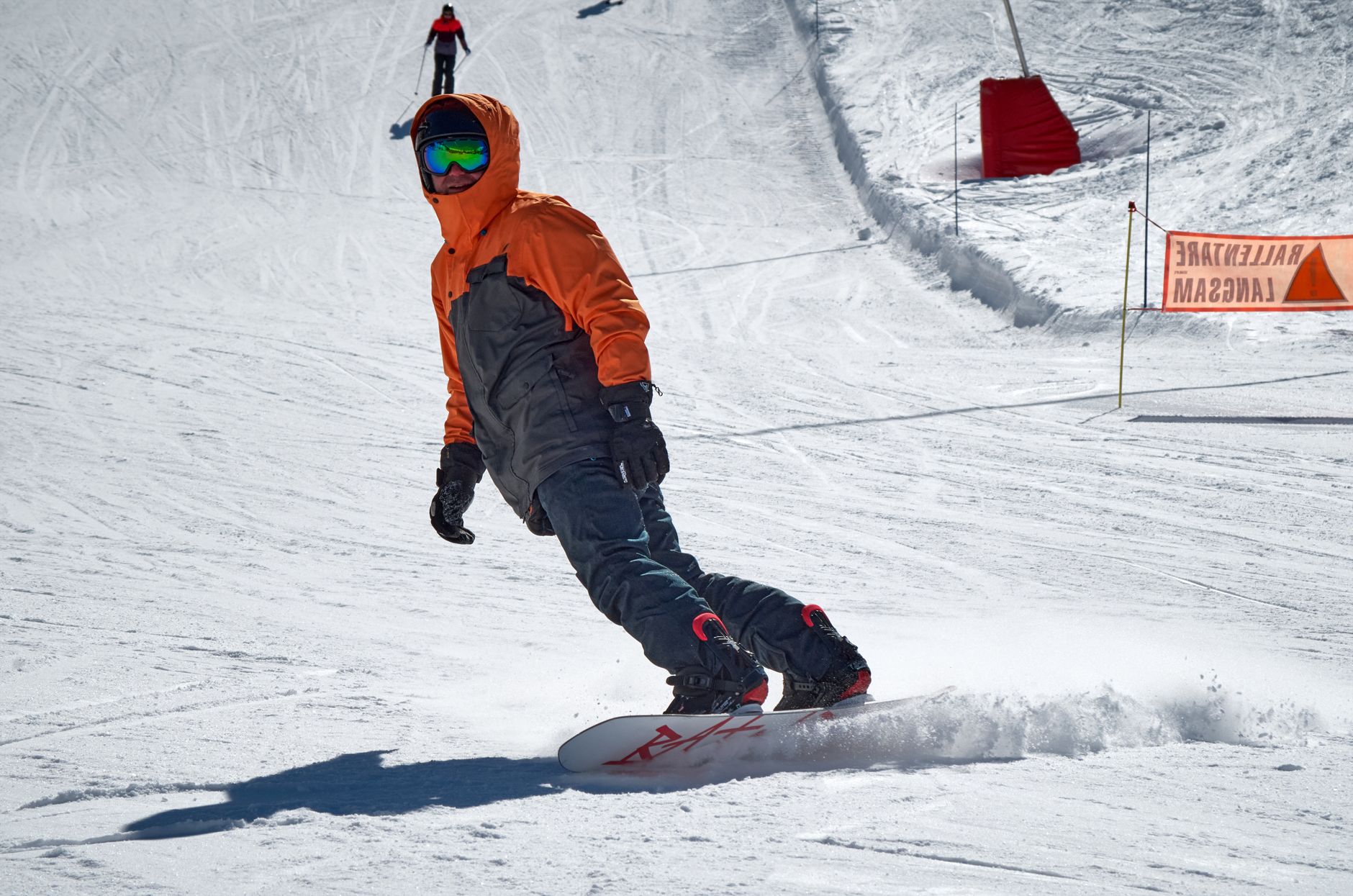 Improve Your Skiing - Proven Techniques to Master the Slopes
