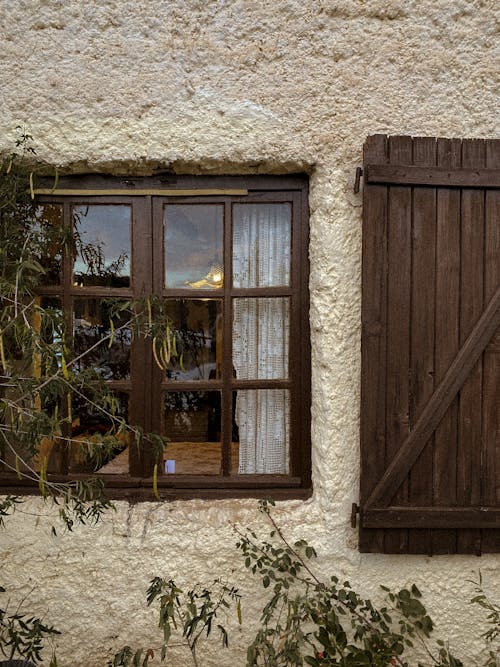 Gratis stockfoto met betonnen muur, buitenkant, glasvenster