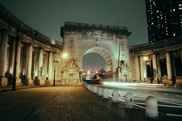 Manhattan Bridge Arch At Night Photo