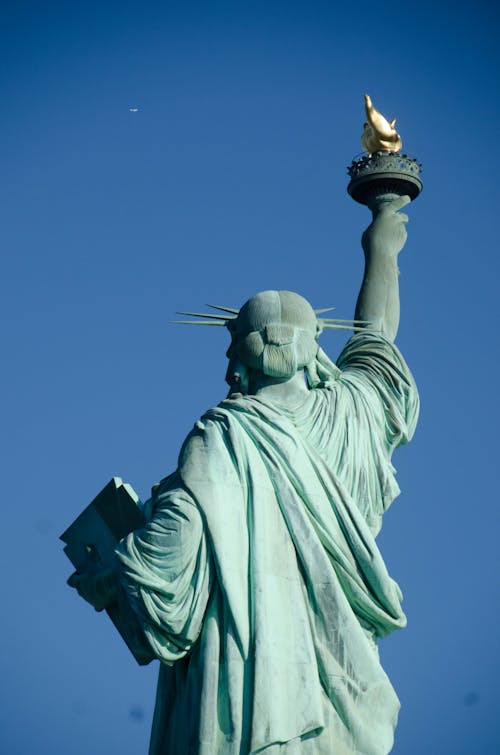 Fotos de stock gratuitas de de espaldas, escultura, Estatua de la Libertad