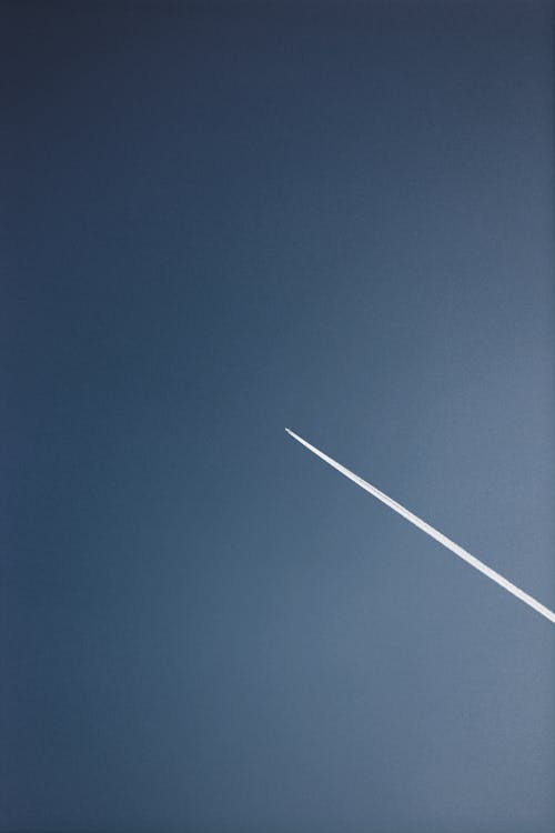 Free Photos gratuites de avion, avion à réaction, ciel bleu Stock Photo