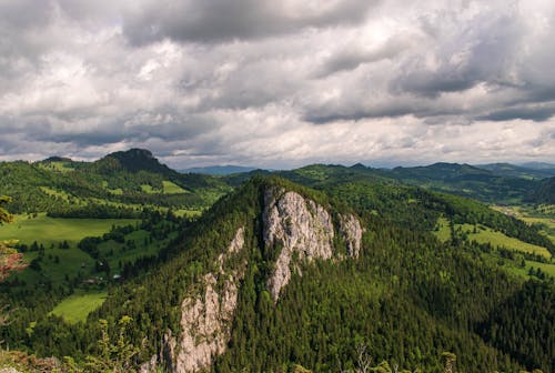 Безкоштовне стокове фото на тему «вершина гори, гори, горизонт»