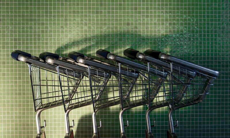 Carrinho de compras em supermercado