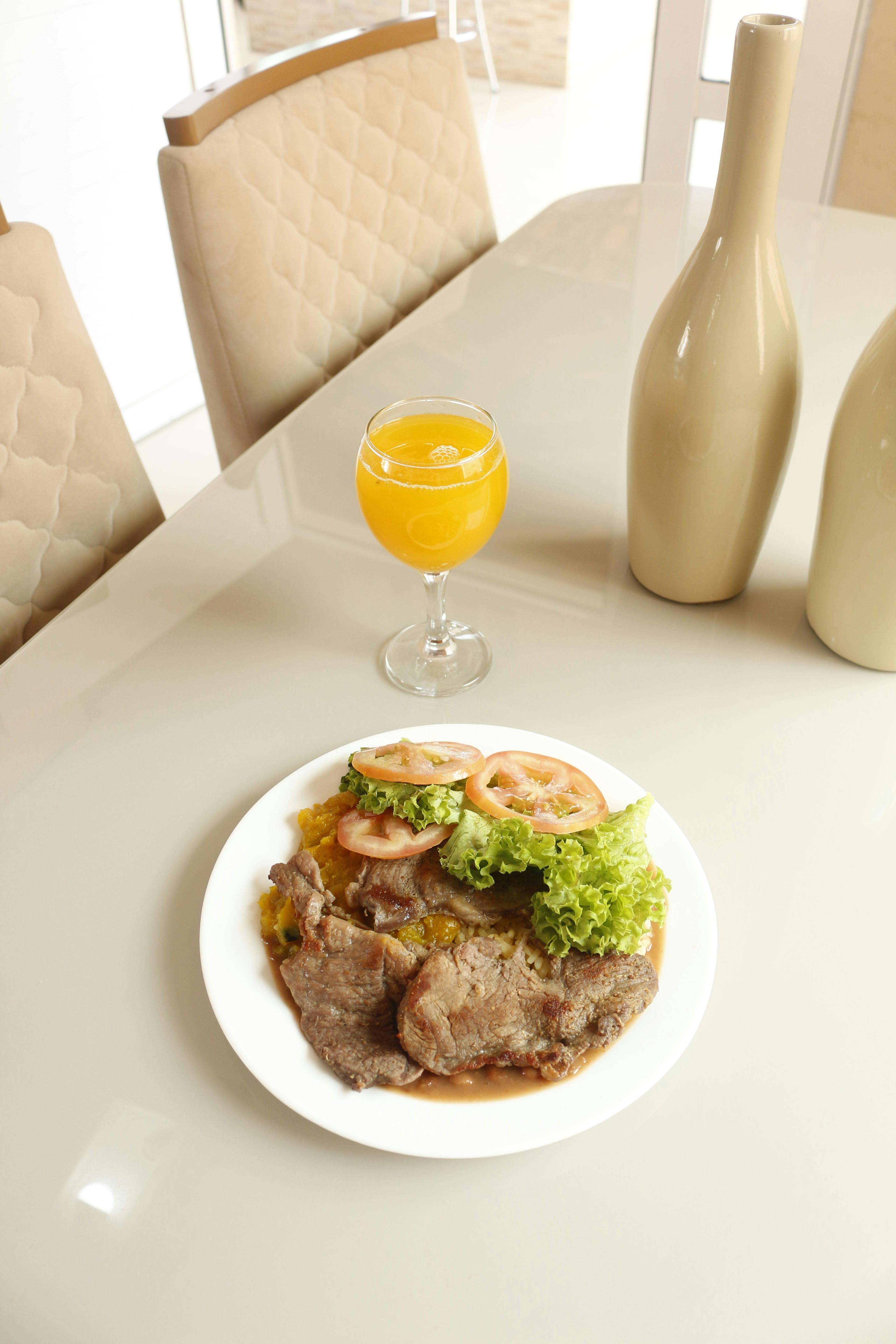 장기렌트 상담을 받는 모습