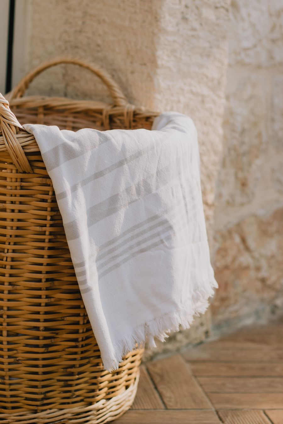 Woven basket with white cotton fabric