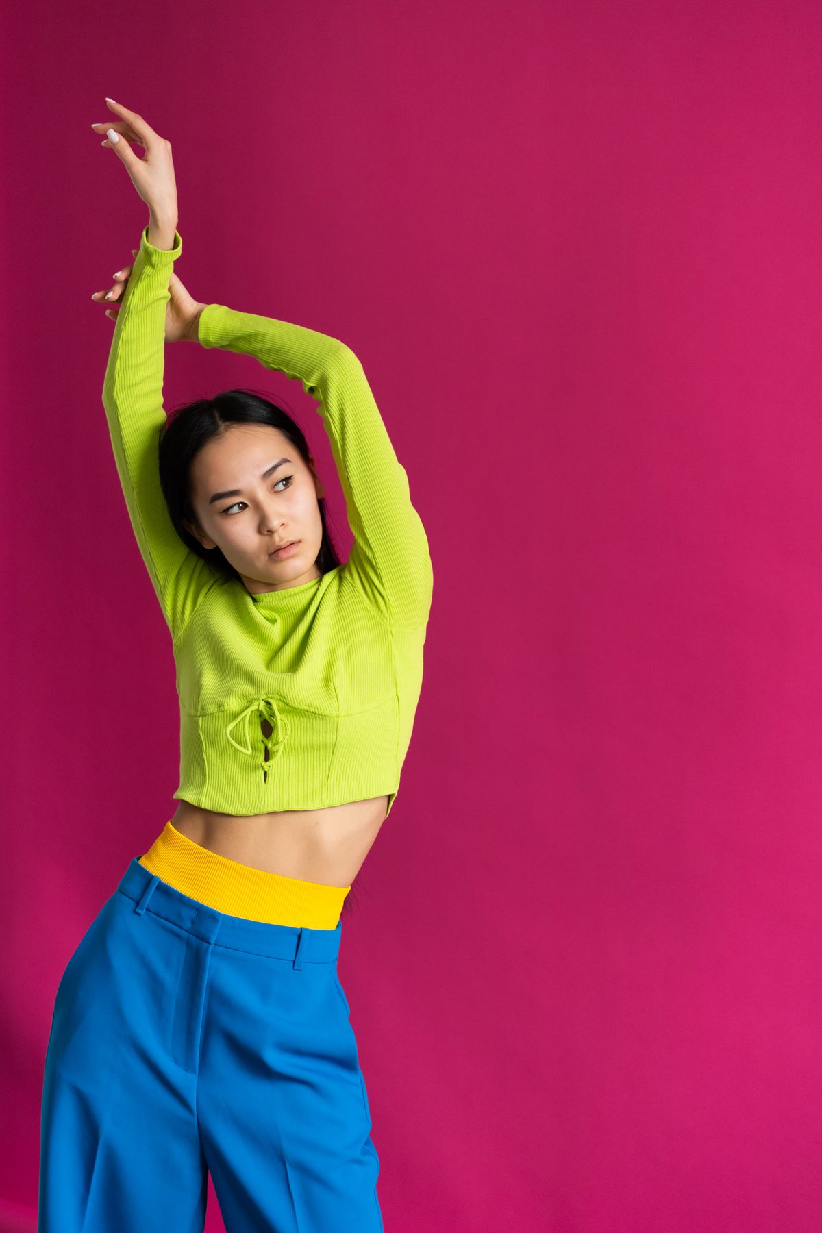 Colour-block casual outfit
