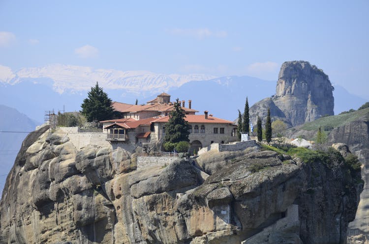 A Mansion On A Cliff