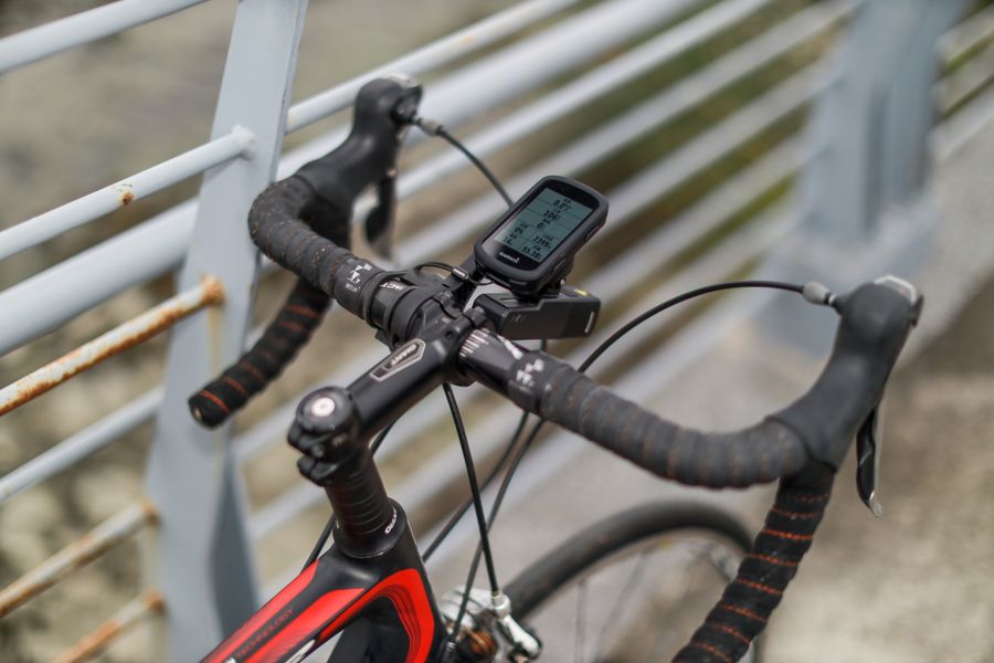 Guidon de VTT face aux plateaux