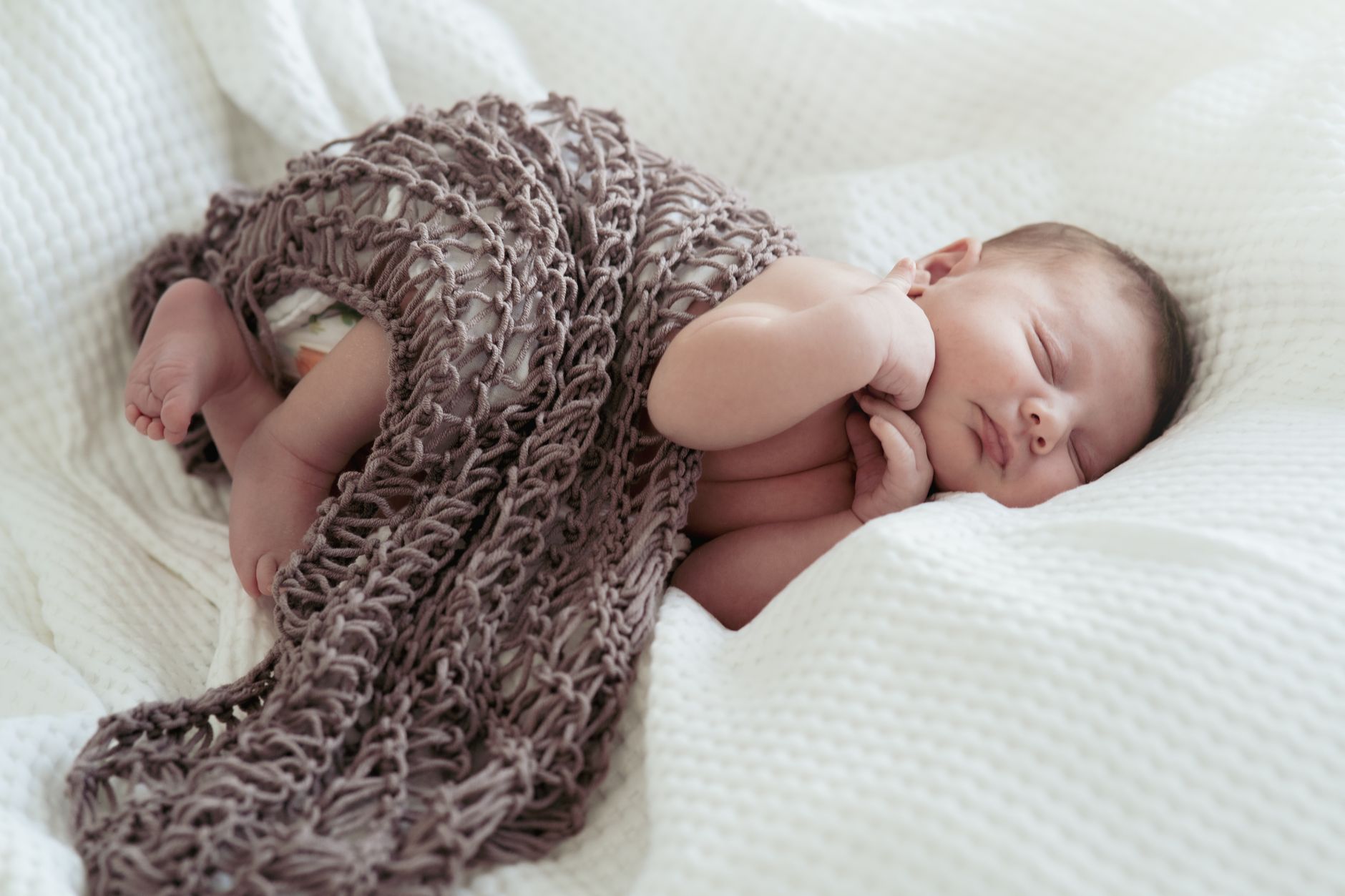 Top Rated Ergonomic Baby Sleep Positioners (2026): Supportive, Safe Sleep Setup
