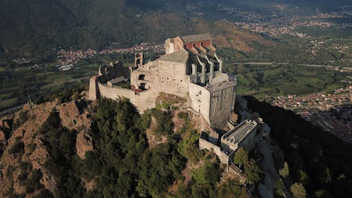 Безкоштовне стокове фото на тему «sacra di san michele, абатство Святого Майкла, Аерофотозйомка»