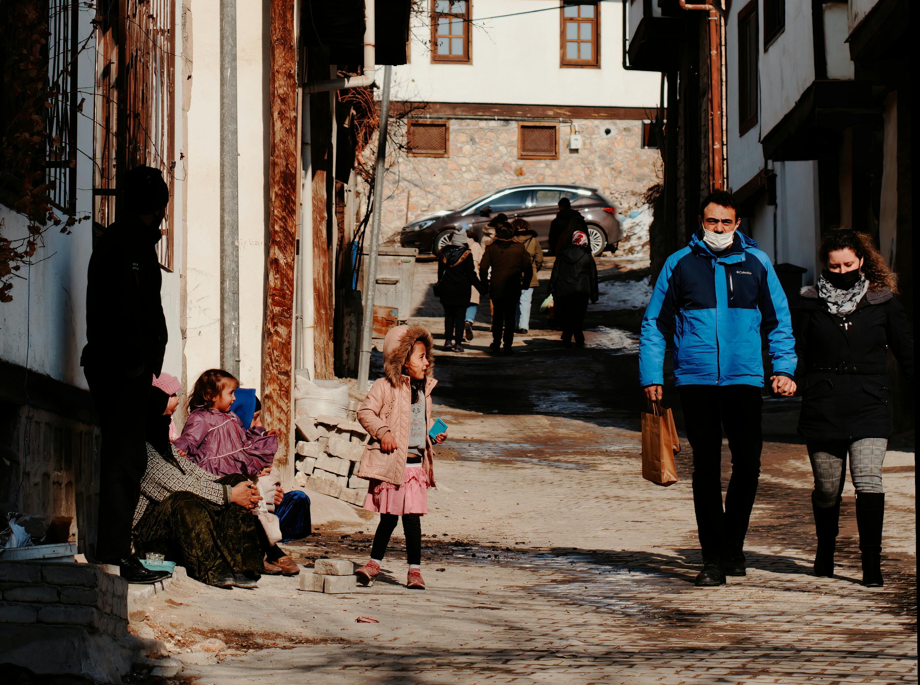 Plans for small family traveller site between two villages submitted as neighbours raise objections — Photo by Kaan  Keskin o