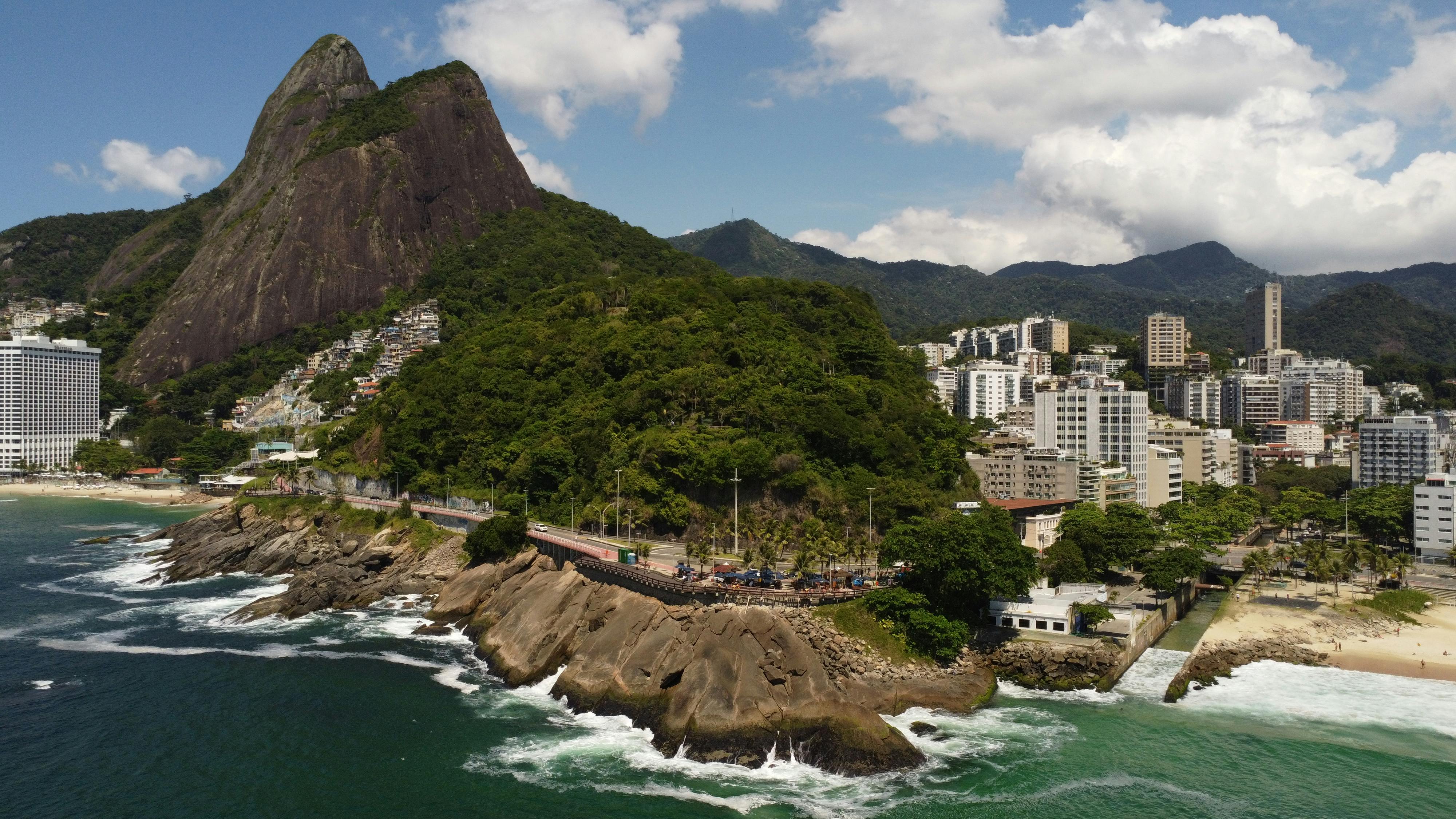 Morte de Jovem em Atropelamento no Rio Choca Família Diplomata