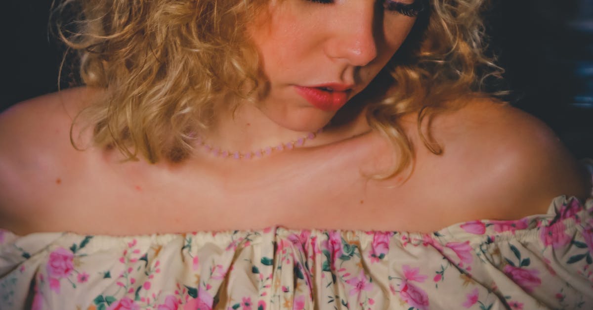 How to cut my curly hair in layers