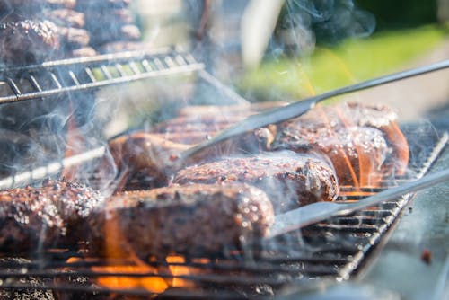 Gratis lagerfoto af BBQ-mad, bøf, brand