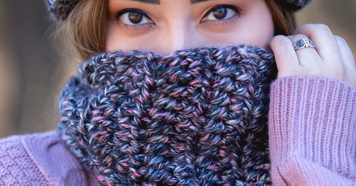 How to crochet a scarf