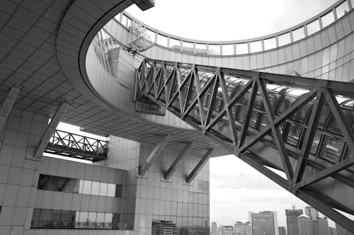 Foto d'estoc gratuïta de arquitectura, blanc i negre, edifici