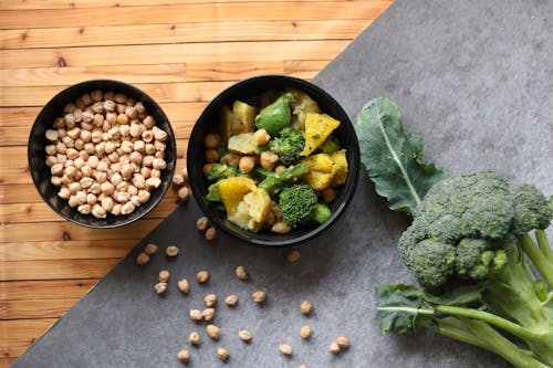 Black Ceramic Bowl with Chickpeas