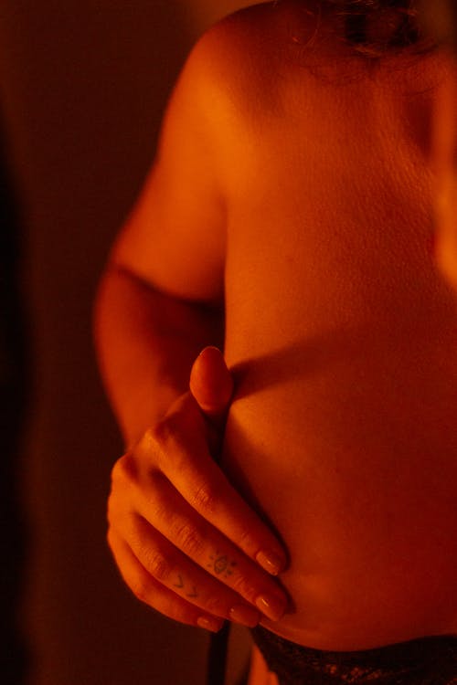 乳房, 半裸, 垂直拍攝 的 免費圖庫相片