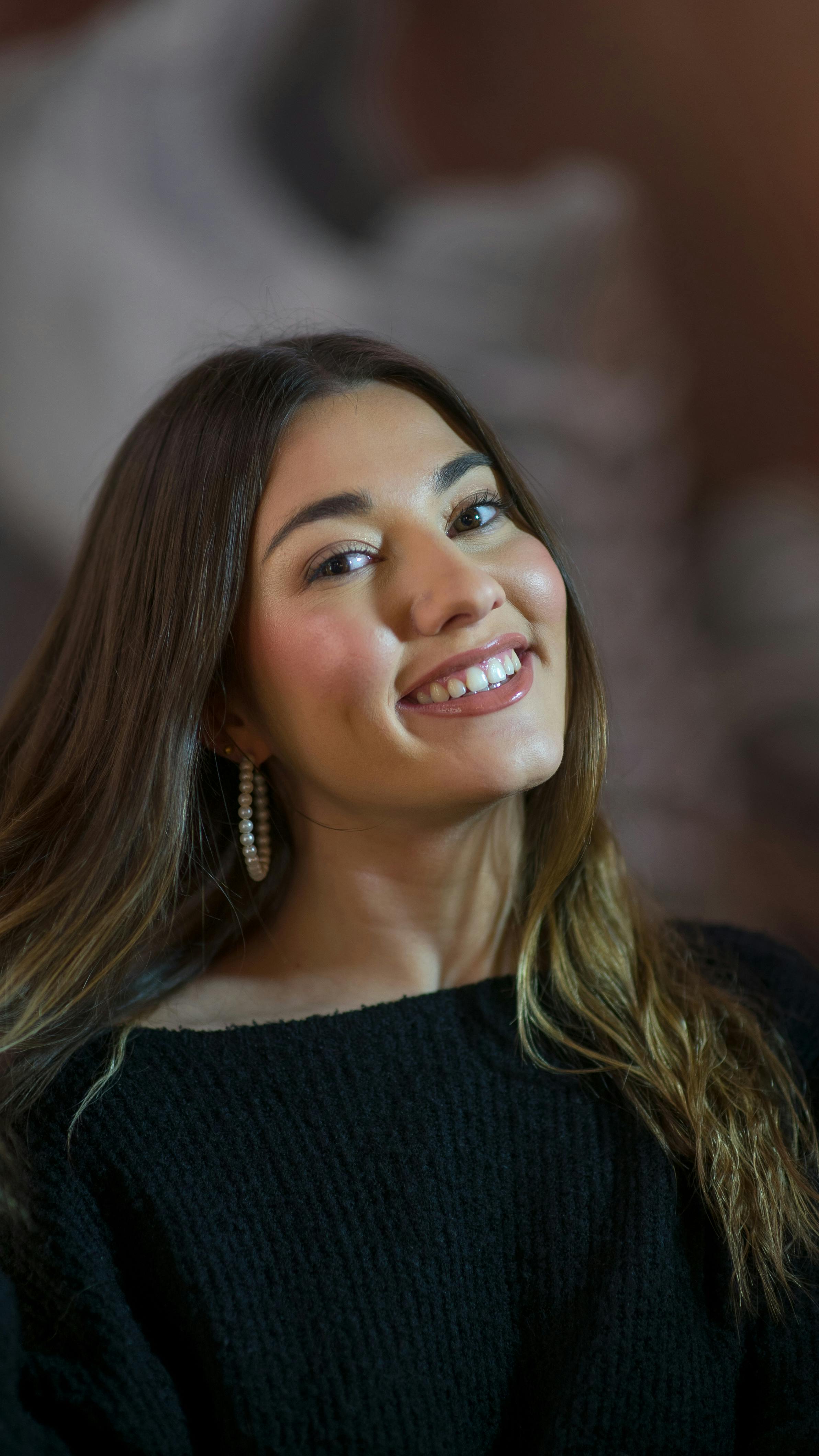 What are the signs of beautiful face?