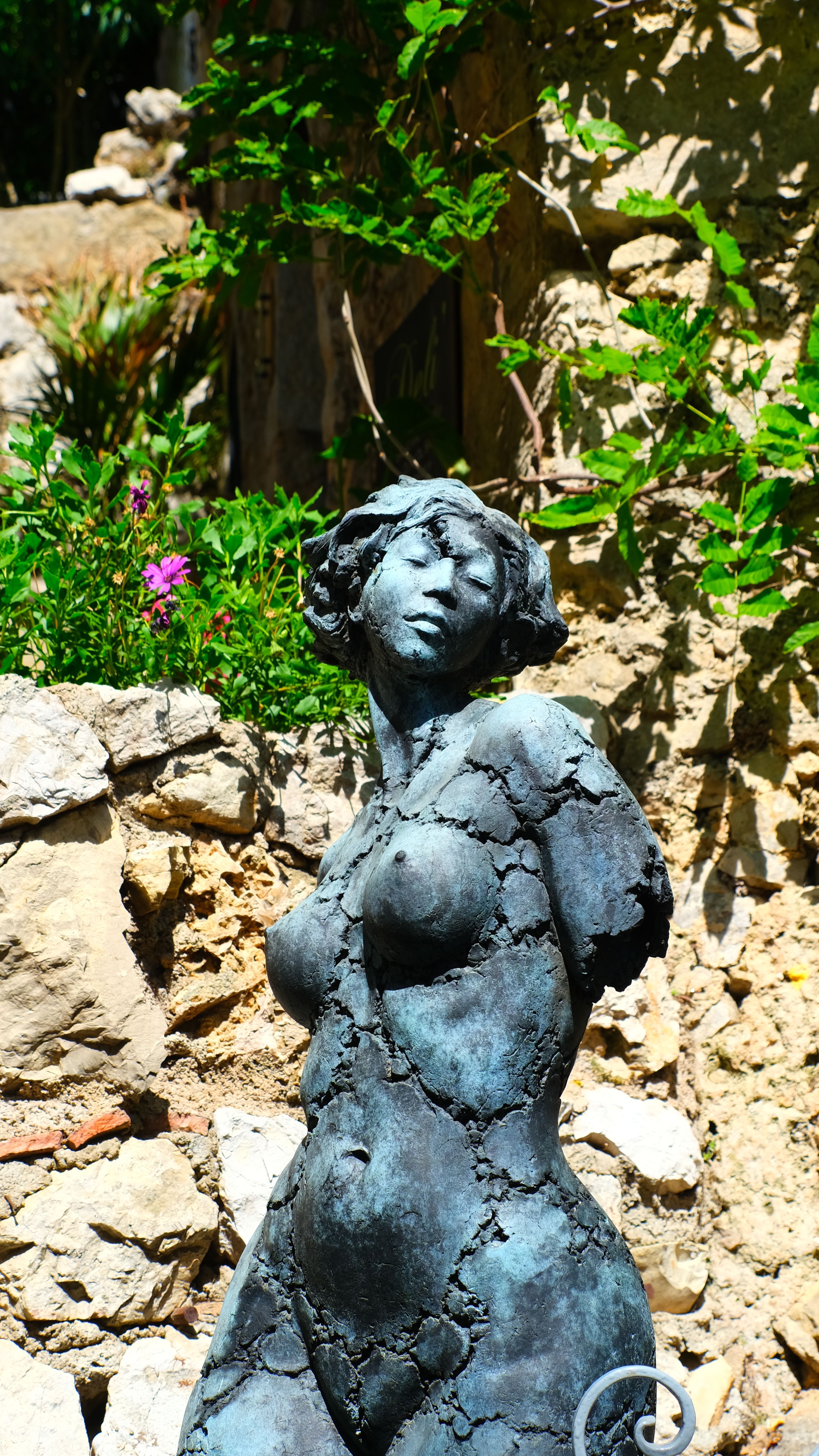 Gratis Statua Di Donna Nuda Nel Parco Foto a disposizione