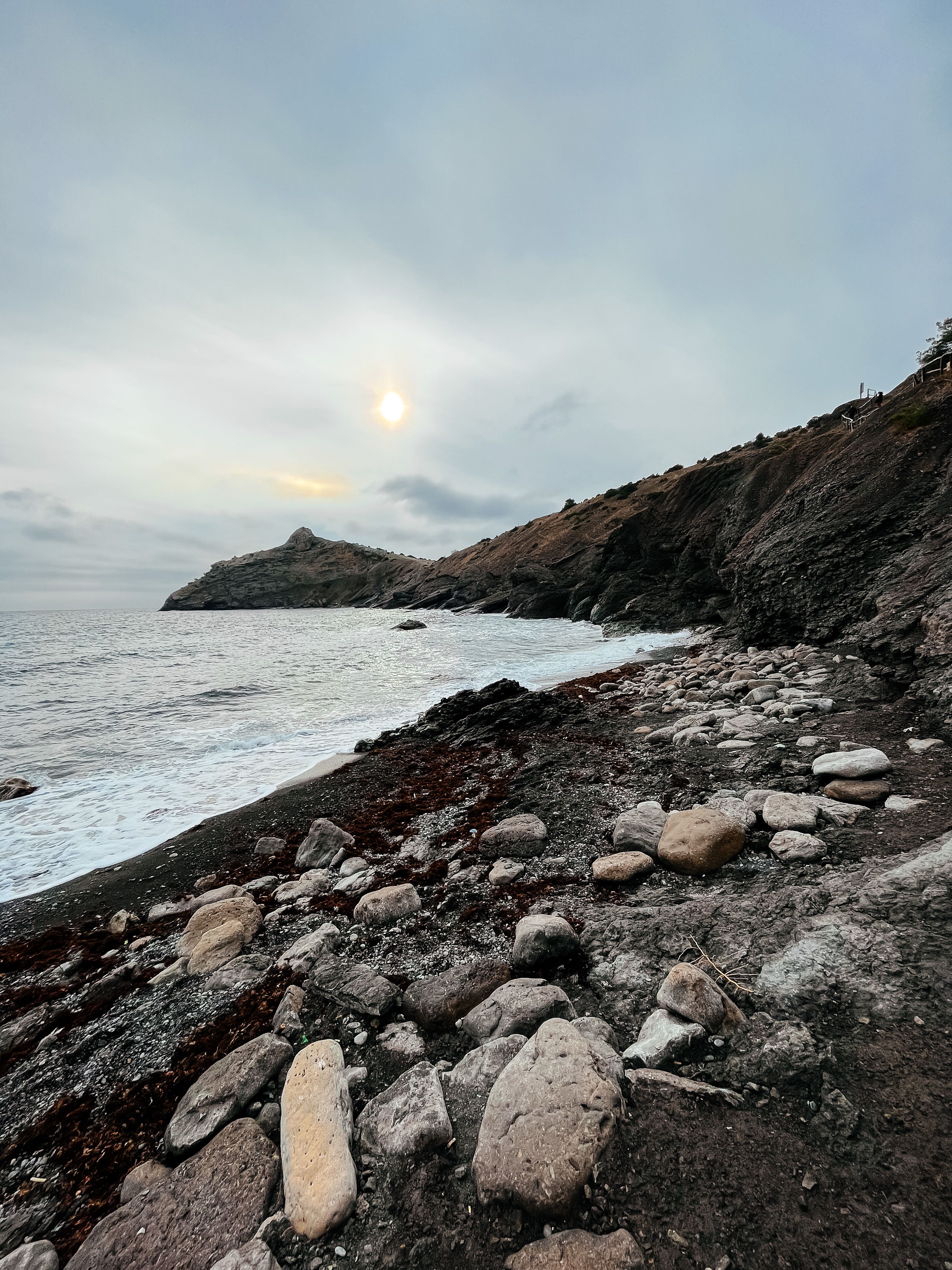 Brown Rocky Shore Under the Sky · Free Stock Photo