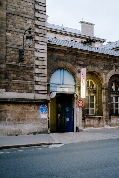 Gratis stockfoto met binnenkomst, buitenkant van het gebouw, deur