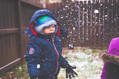 Toddler in Blue Zip-up Bubble Hoodie