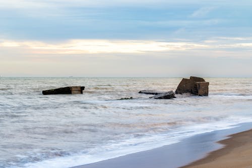 grátis Foto profissional grátis de beira-mar, céu, litoral Foto profissional